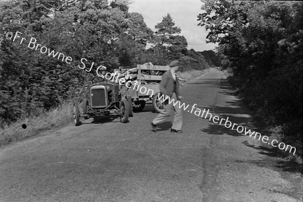 OLD TRACTOR WITH LOAD